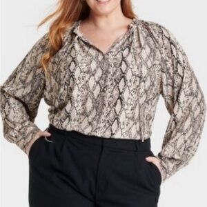 Ava & Viv Tan Snake Skin Print Blouse Women’s Plus Size 2X Long Sleeved